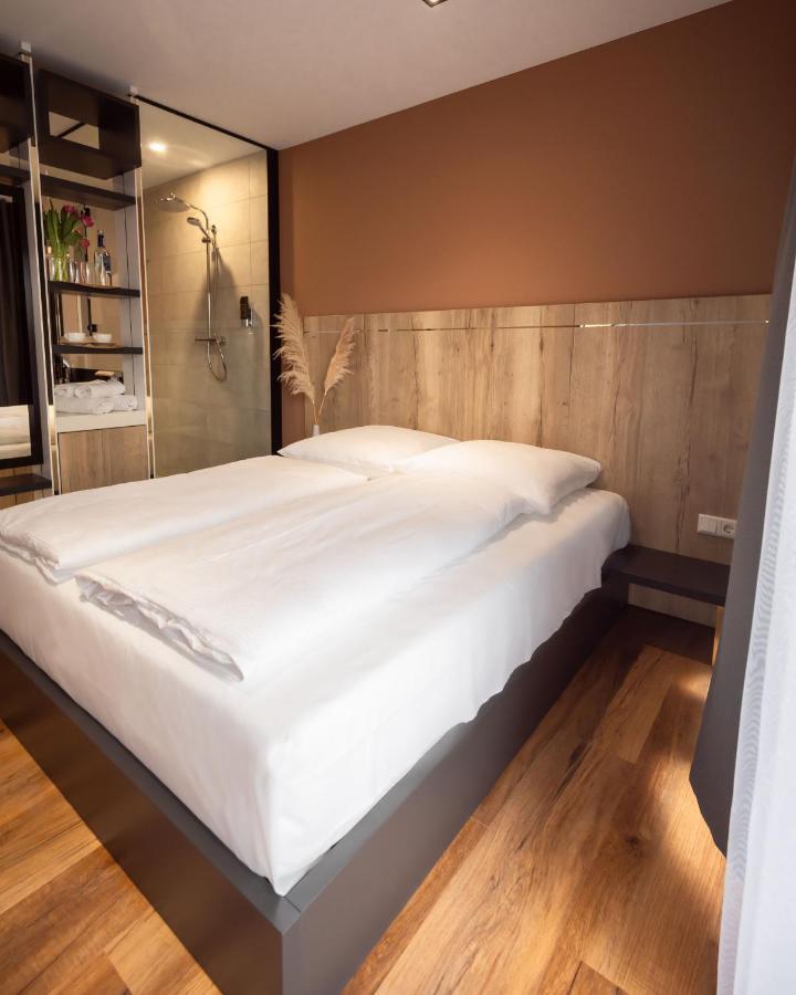 24Seven Hotel Schwabach Exteriör bild