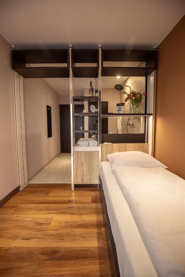 24Seven Hotel Schwabach Exteriör bild